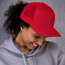 Load image into Gallery viewer, Làttia Gold Collection Custom Hat